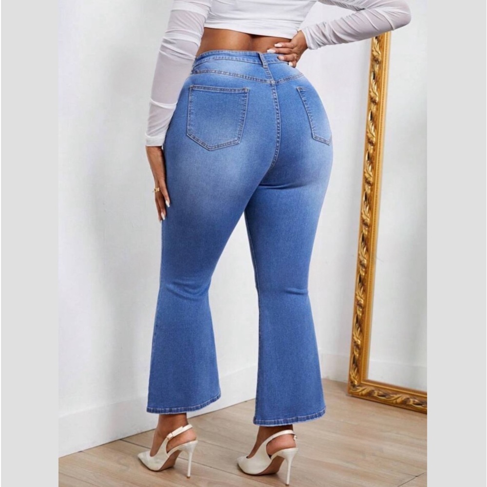 Plus High Waist Fringe Trim Flare Leg Jeans - Picture 3 of 4